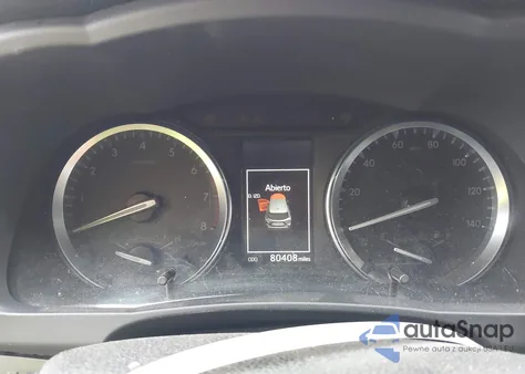 2015 Toyota Highlander Xle V6 z USA, uszkodzony, nr VIN 5TDJKRFH5FS101847